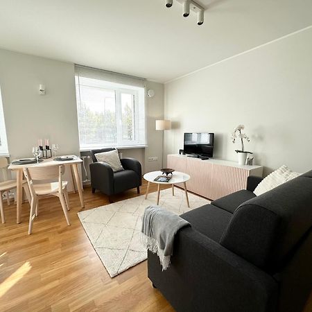 Lovely Beachfront Apartment In Paernu Pärnu Exterior foto