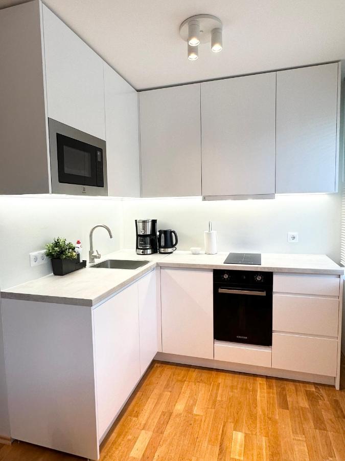 Lovely Beachfront Apartment In Paernu Pärnu Exterior foto
