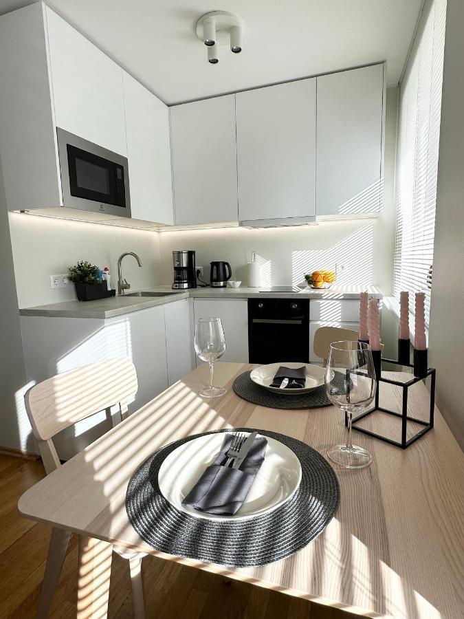 Lovely Beachfront Apartment In Paernu Pärnu Exterior foto